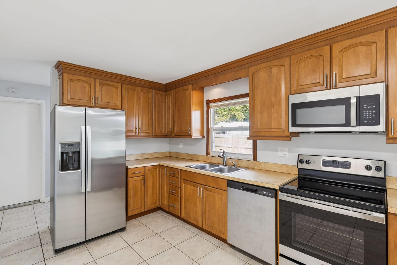 9199 Lantern Drive — photo 11