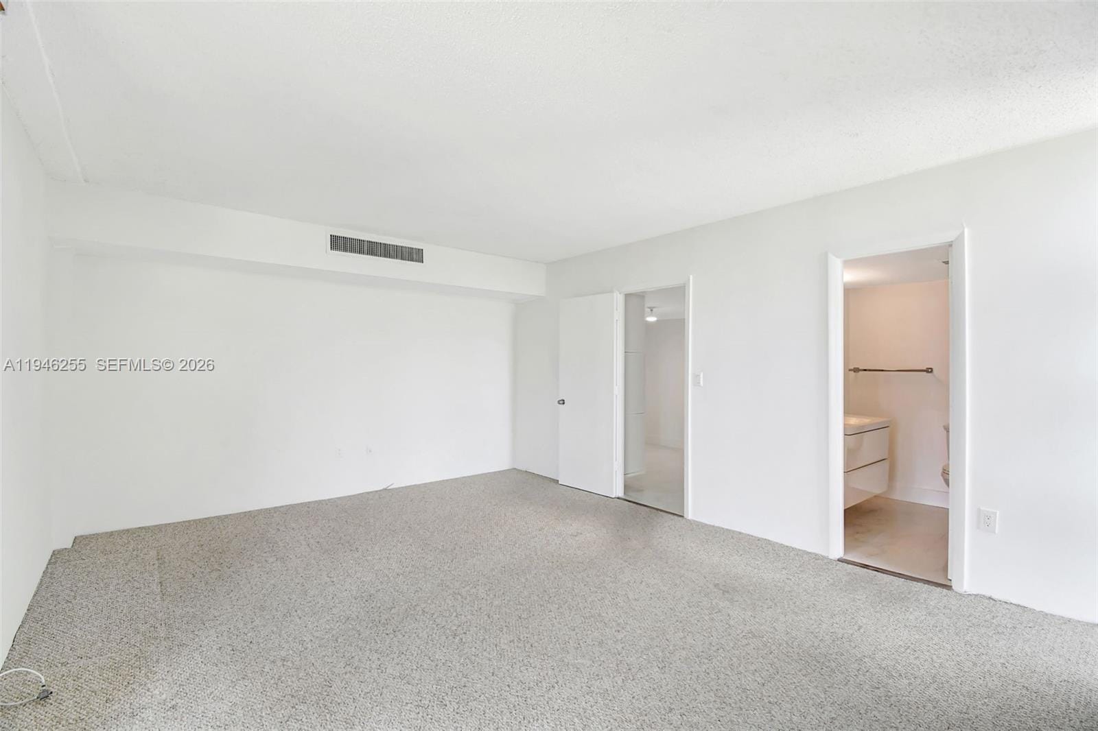 20100 W Country Club Drive 1005, Aventura, FL 33180 photo 15