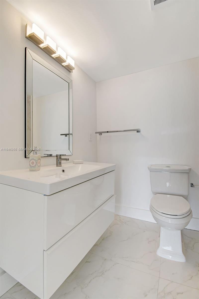 20100 W Country Club Drive 1005, Aventura, FL 33180 photo 18