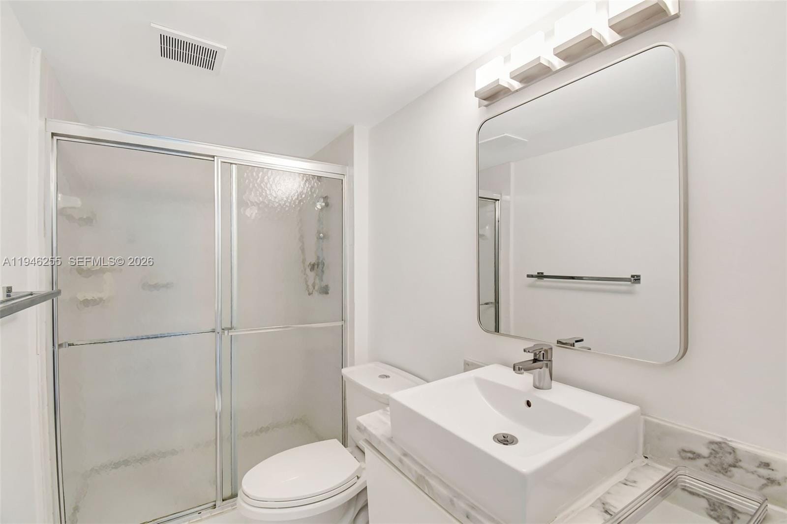 20100 W Country Club Drive 1005, Aventura, FL 33180 photo 22
