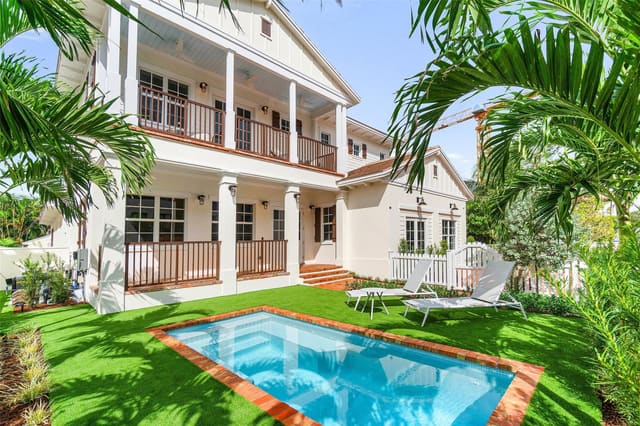 150 SE 1st Avenue, sold in Magnolia Place Delray, Delray Beach, FL