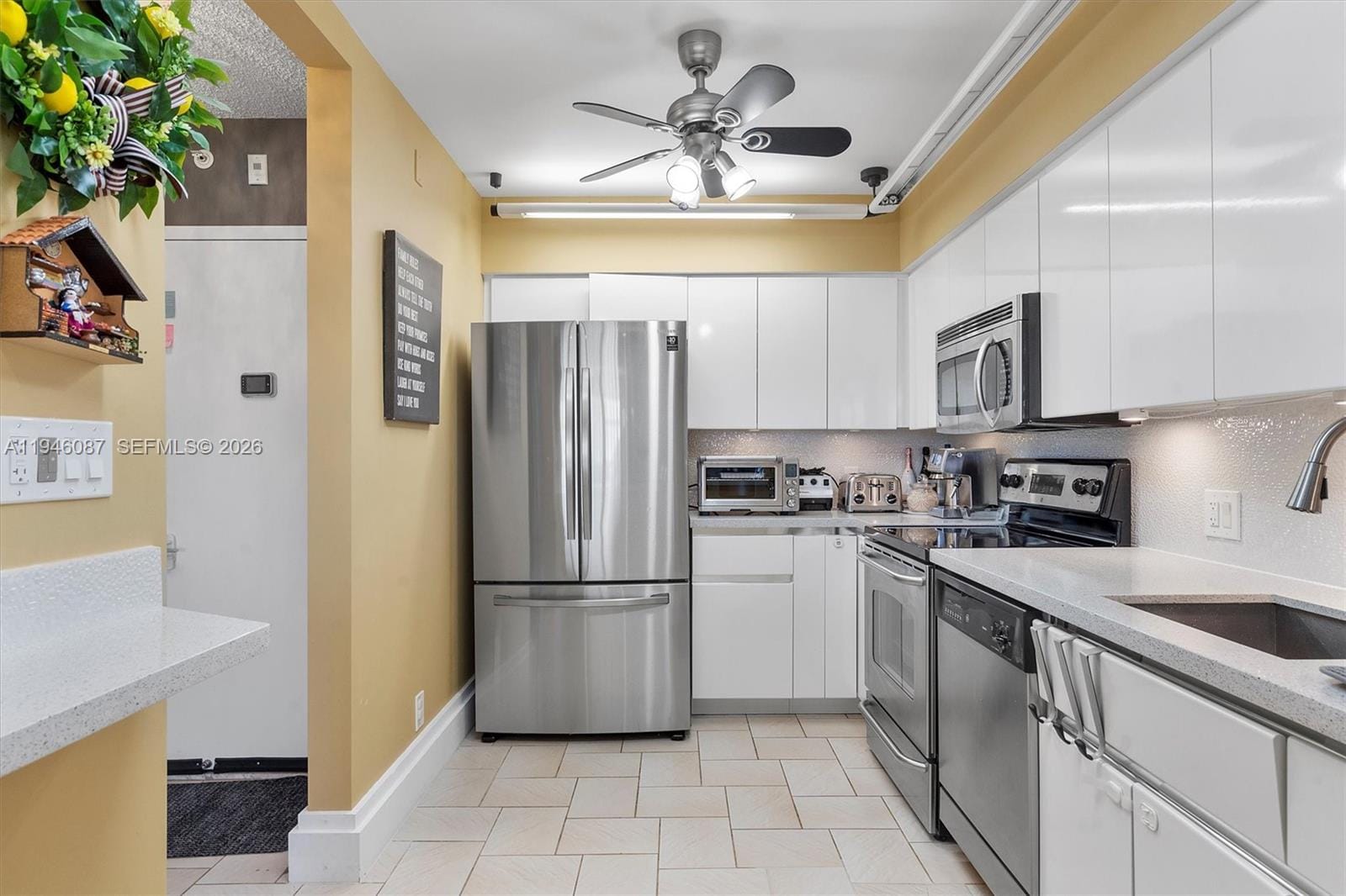 20379 W Country Club Drive 1933, Aventura, FL 33180 photo 18