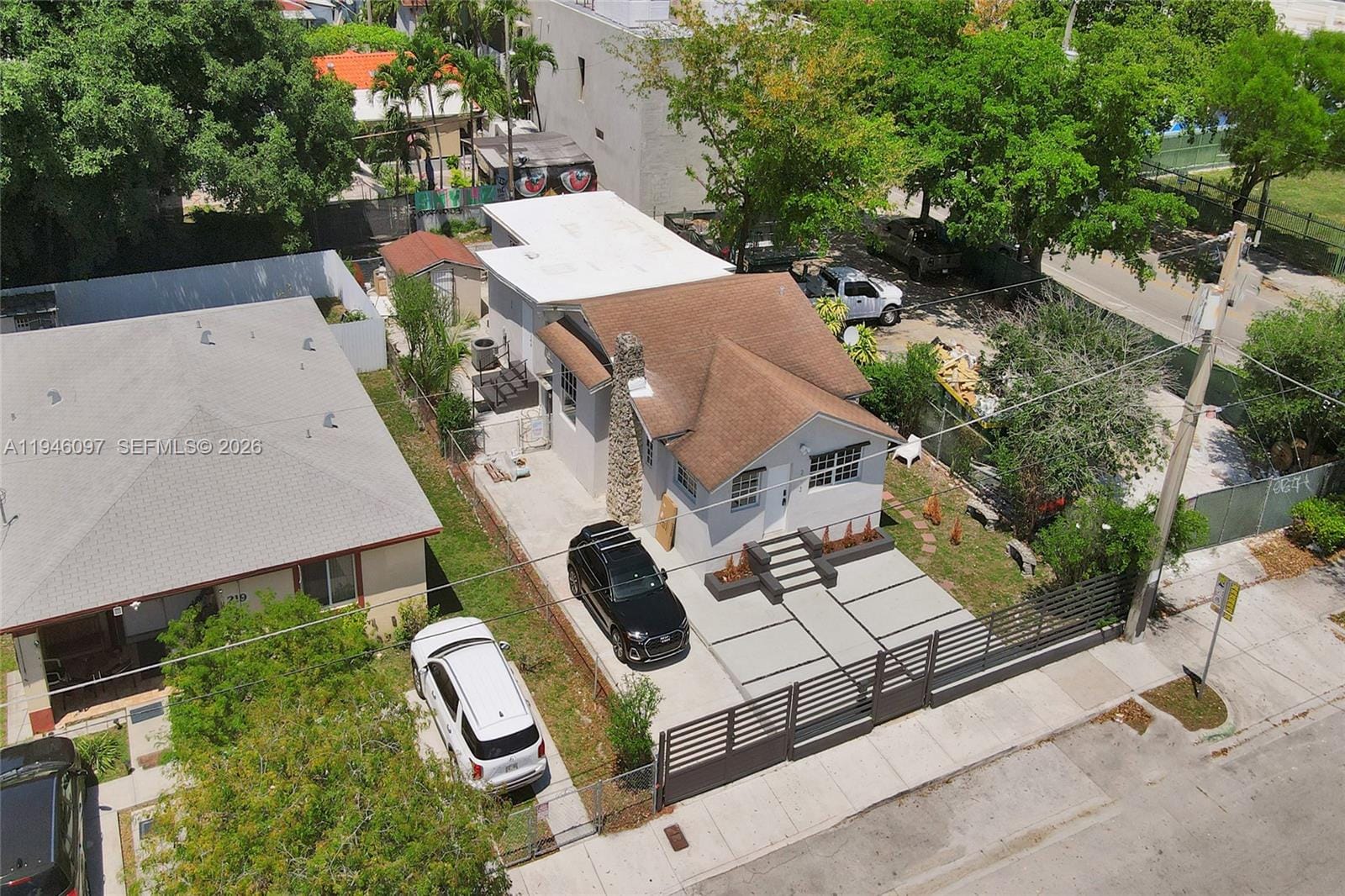 213 NW 34th Terrace — photo 11