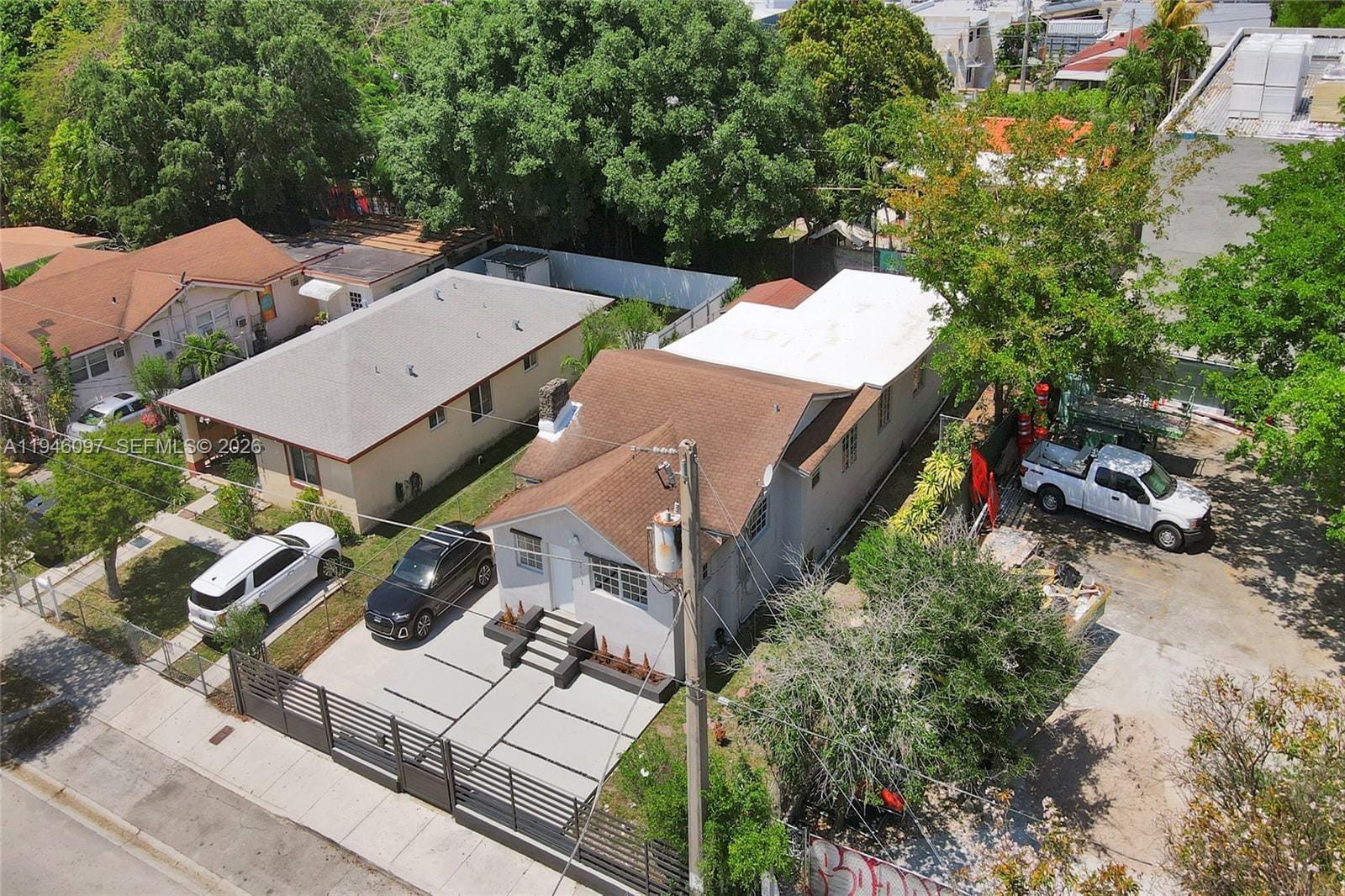 213 NW 34th Terrace — photo 12