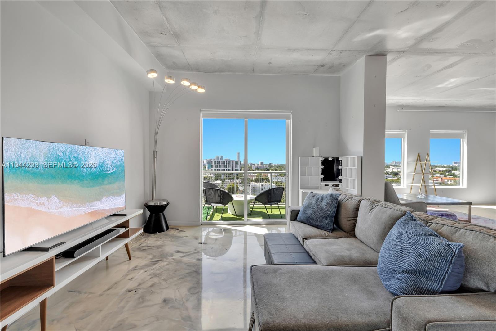 10 S River Drive 1111, Miami, FL 33130, Miami
