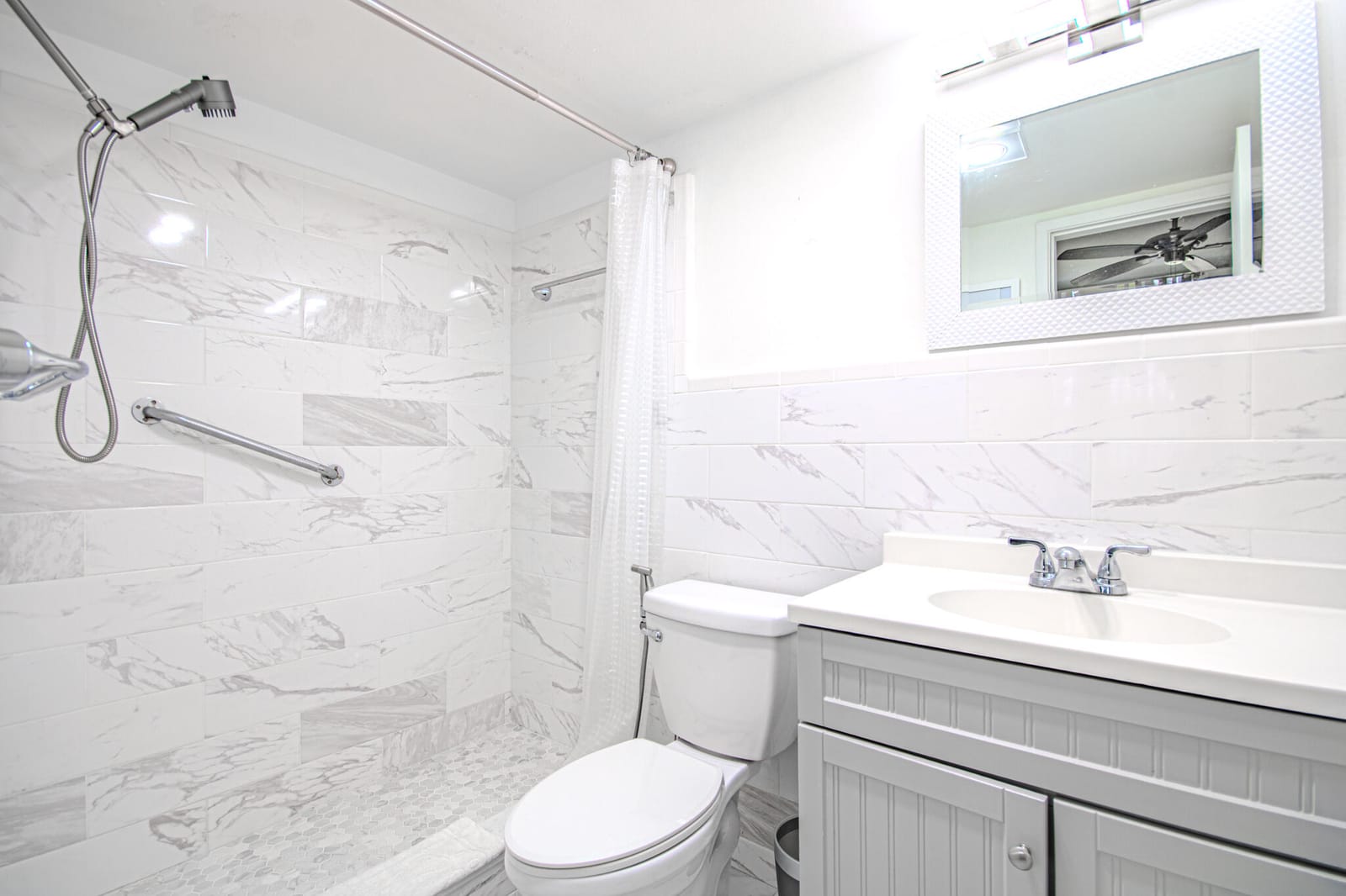 660 Glouchester Street 106 — photo 5