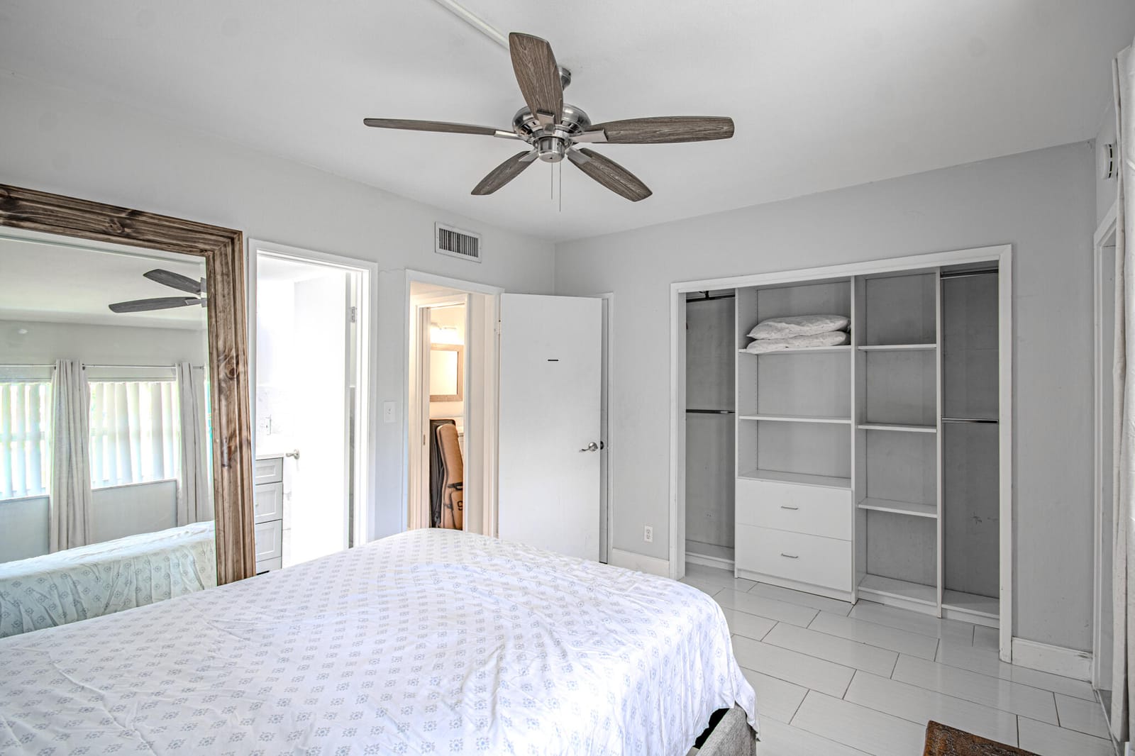 660 Glouchester Street 106 — photo 6