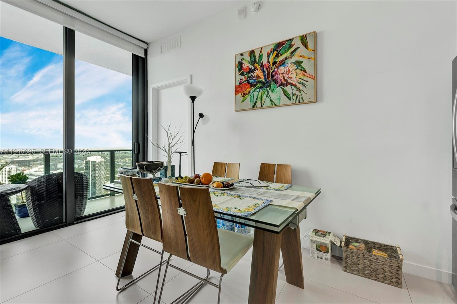 501 NE 31 4305 — photo 3
