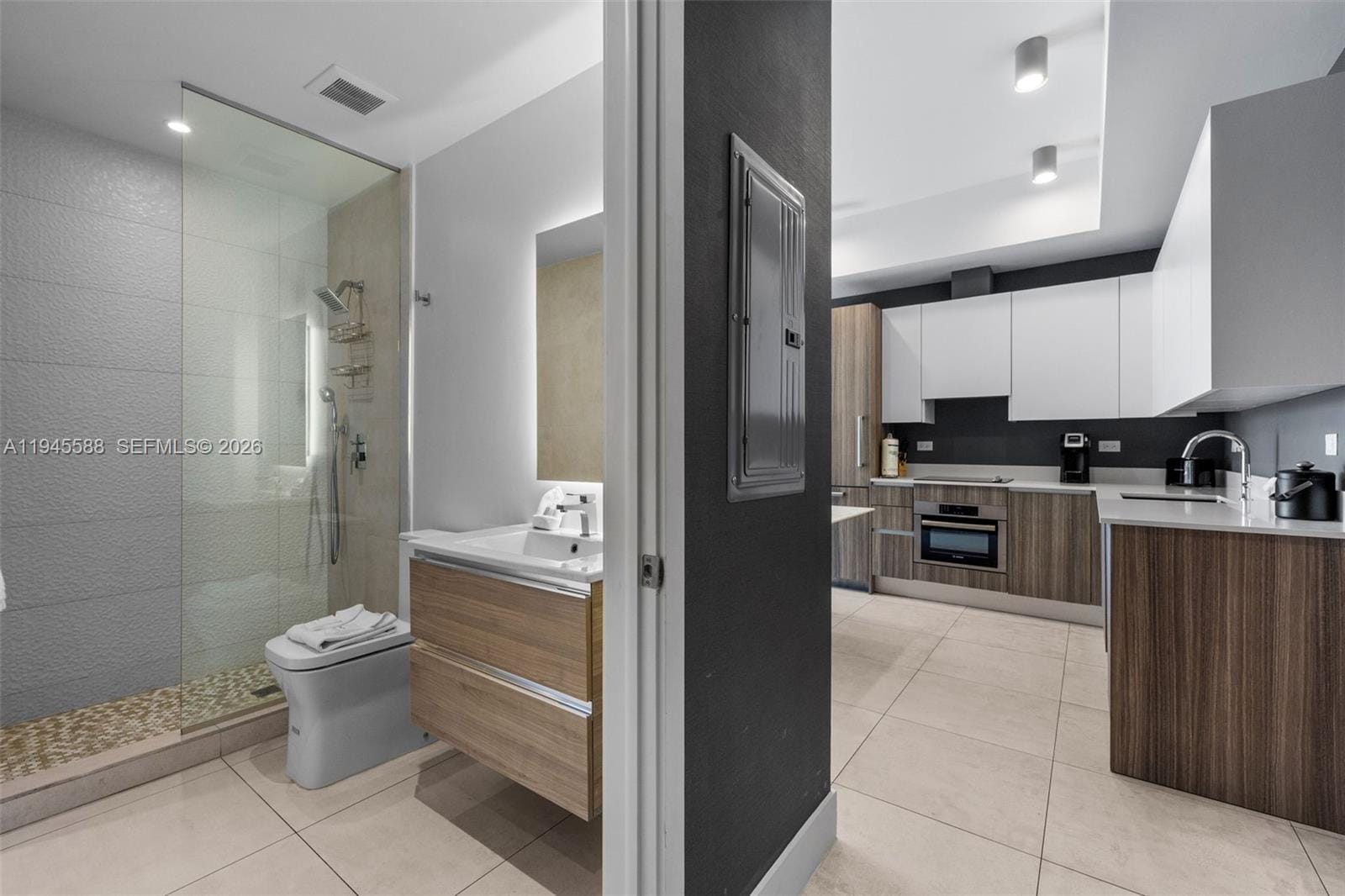 239 SW 9th Street 2102, Miami, FL 33130 photo 14