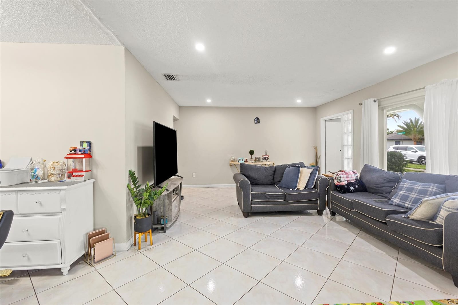10344 Dorchester Drive — photo 4