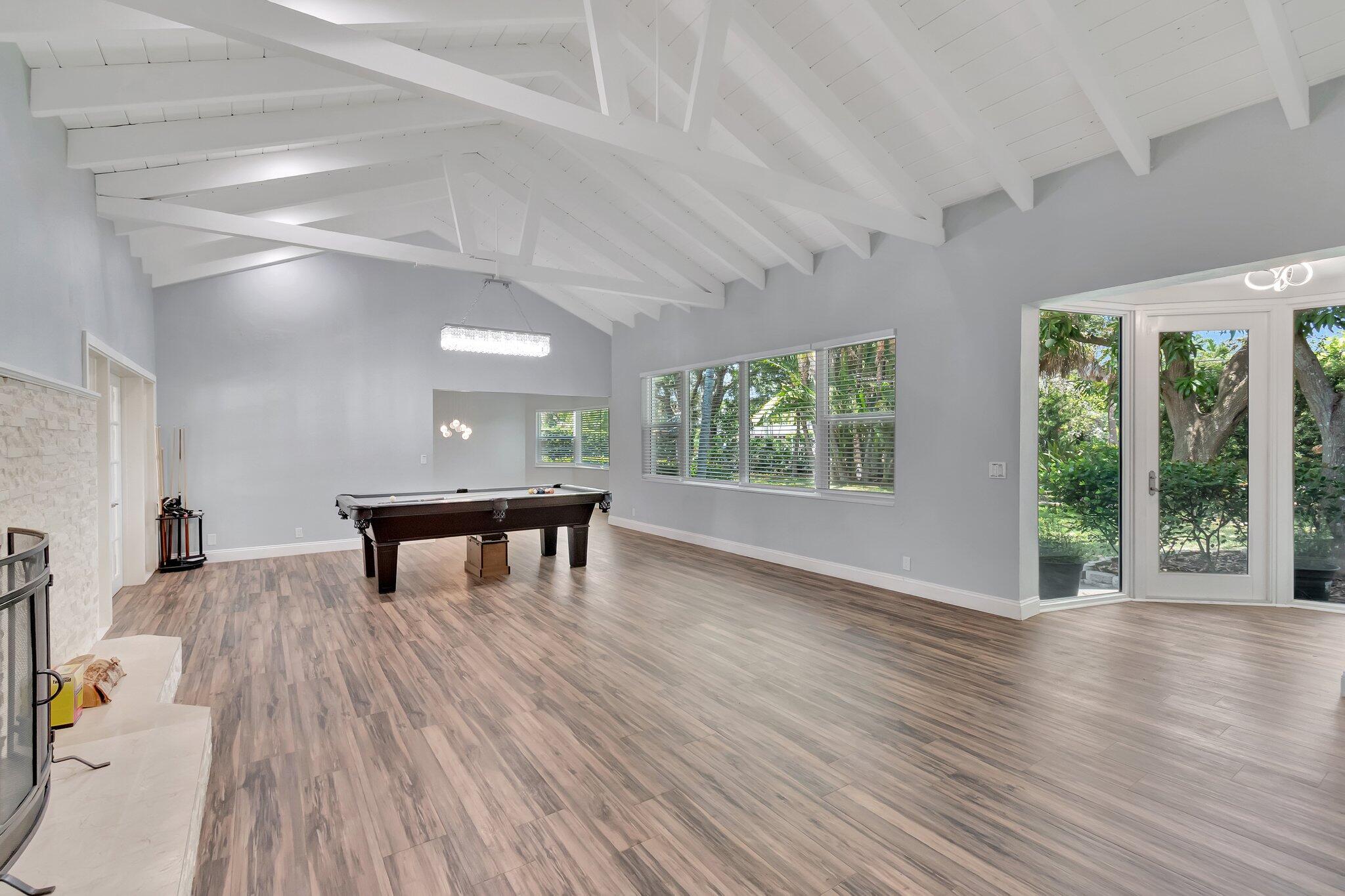 1220 N Swinton Avenue — photo 10
