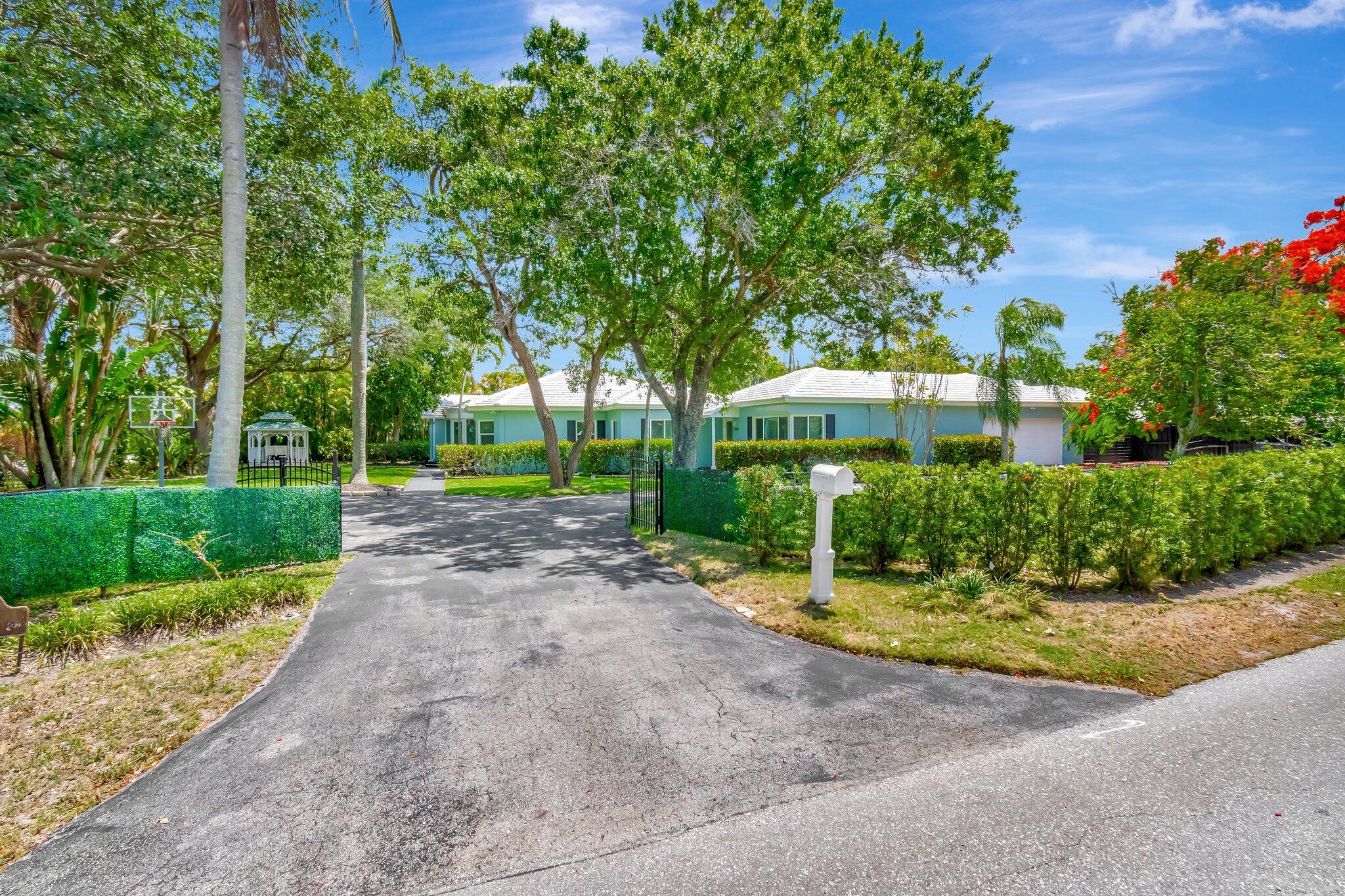 1220 N Swinton Avenue, Delray Beach, FL 33444, Delray Beach