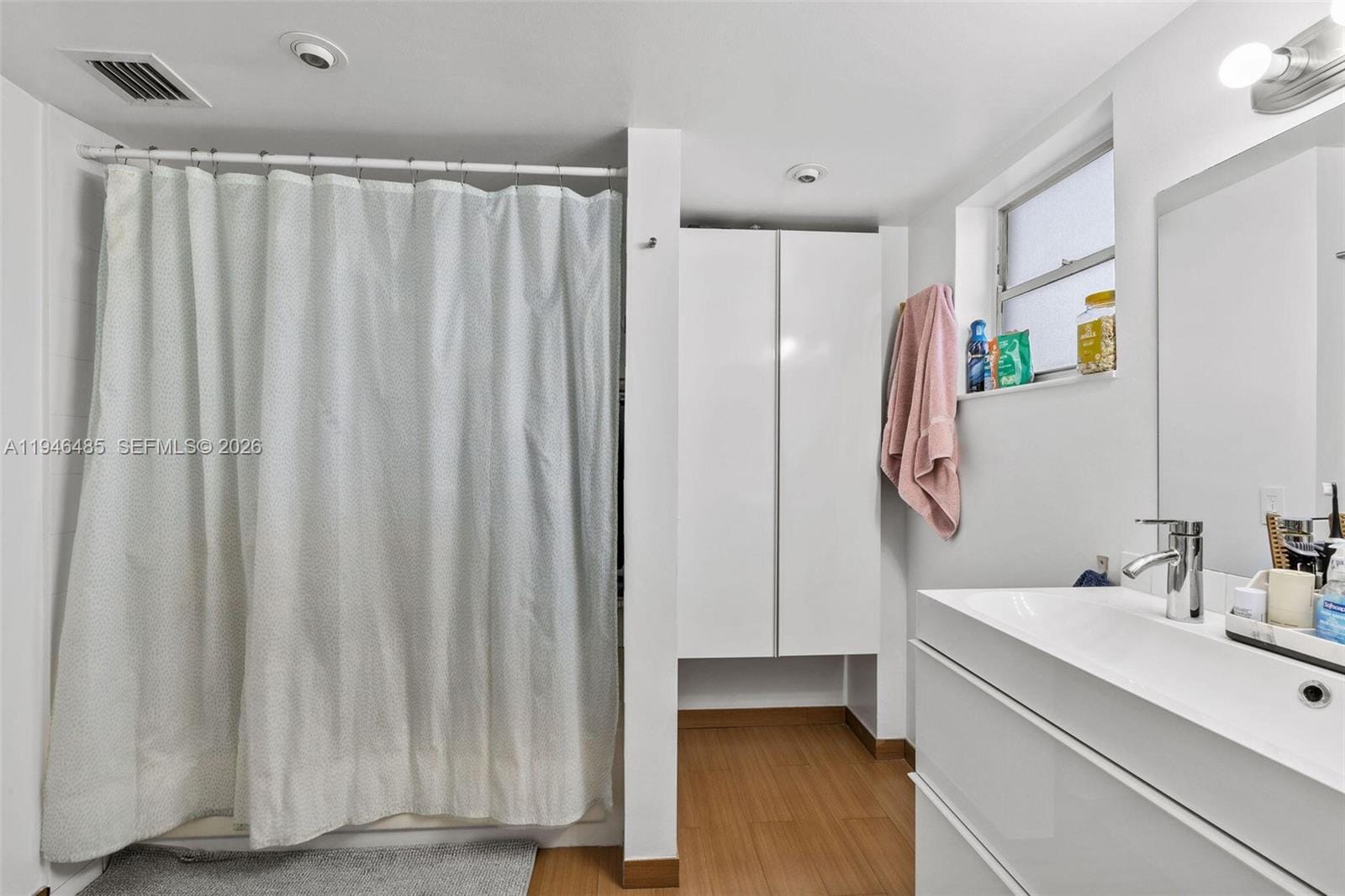 1775 Washington Avenue 4C — photo 11