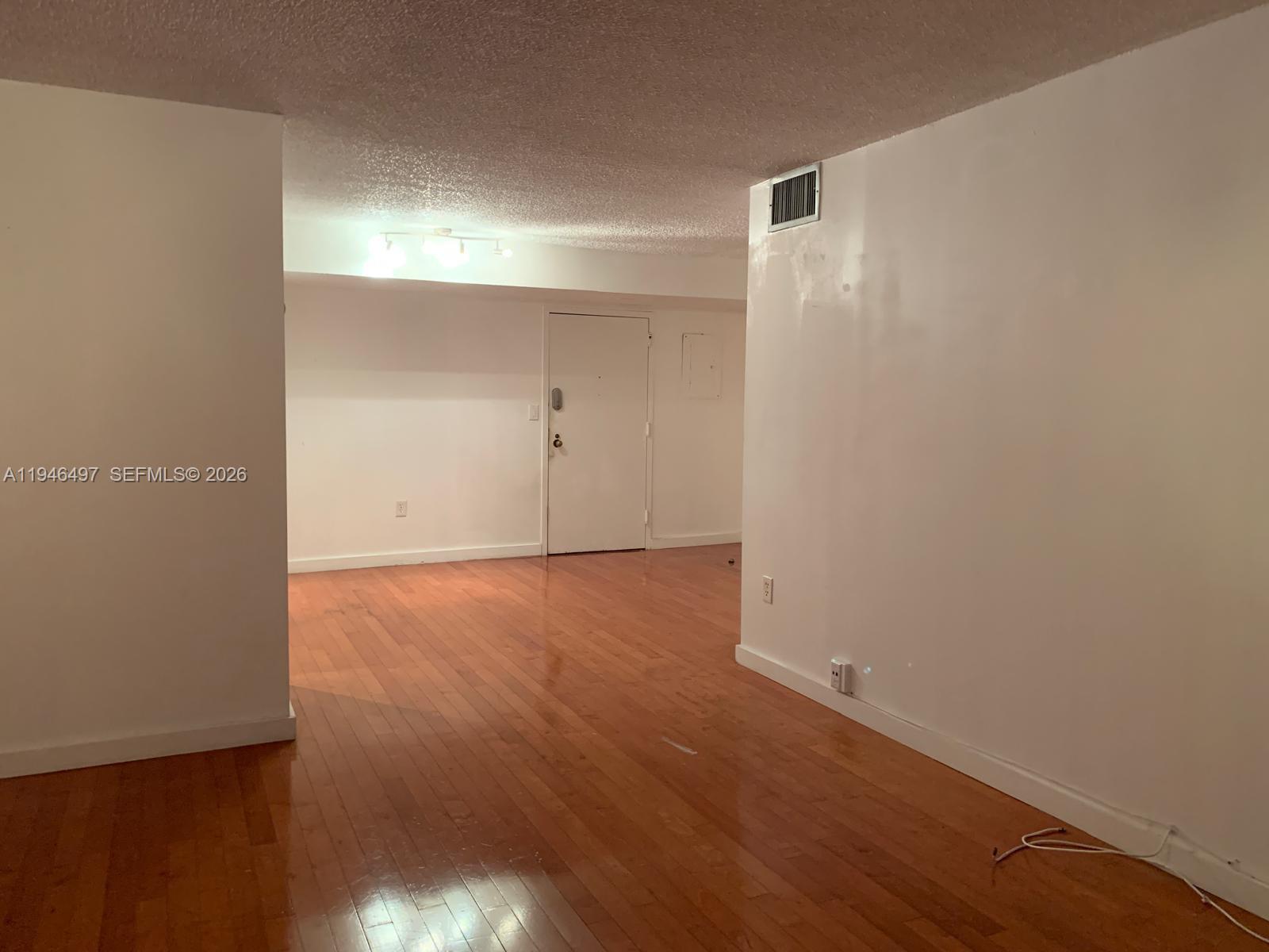 911 E Ponce De Leon Boulevard 403, Coral Gables, FL 33134, Coral Gables