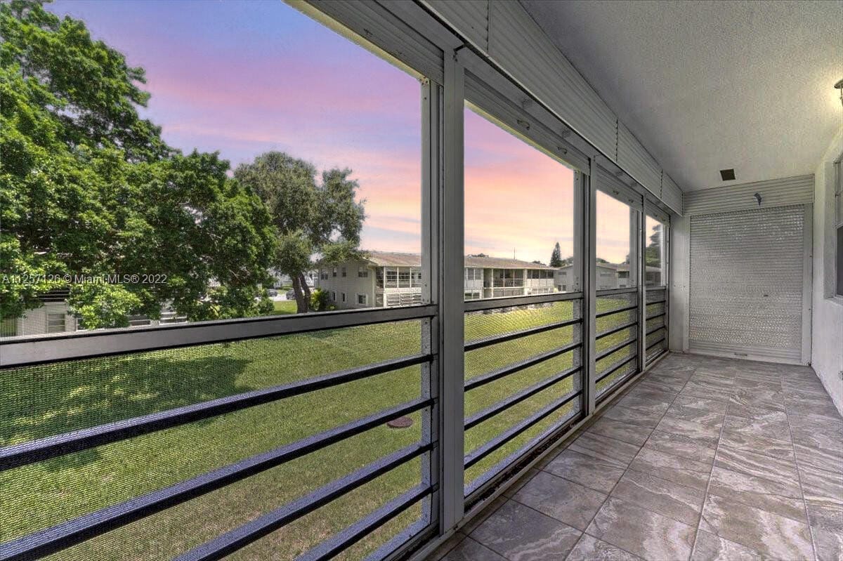 301 Farnham M 301, Deerfield Beach, FL 33442 photo 22