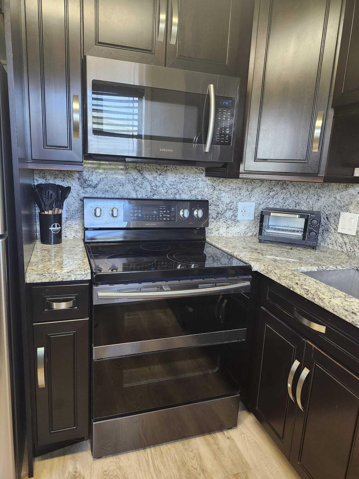301 Farnham M 301 — photo 7