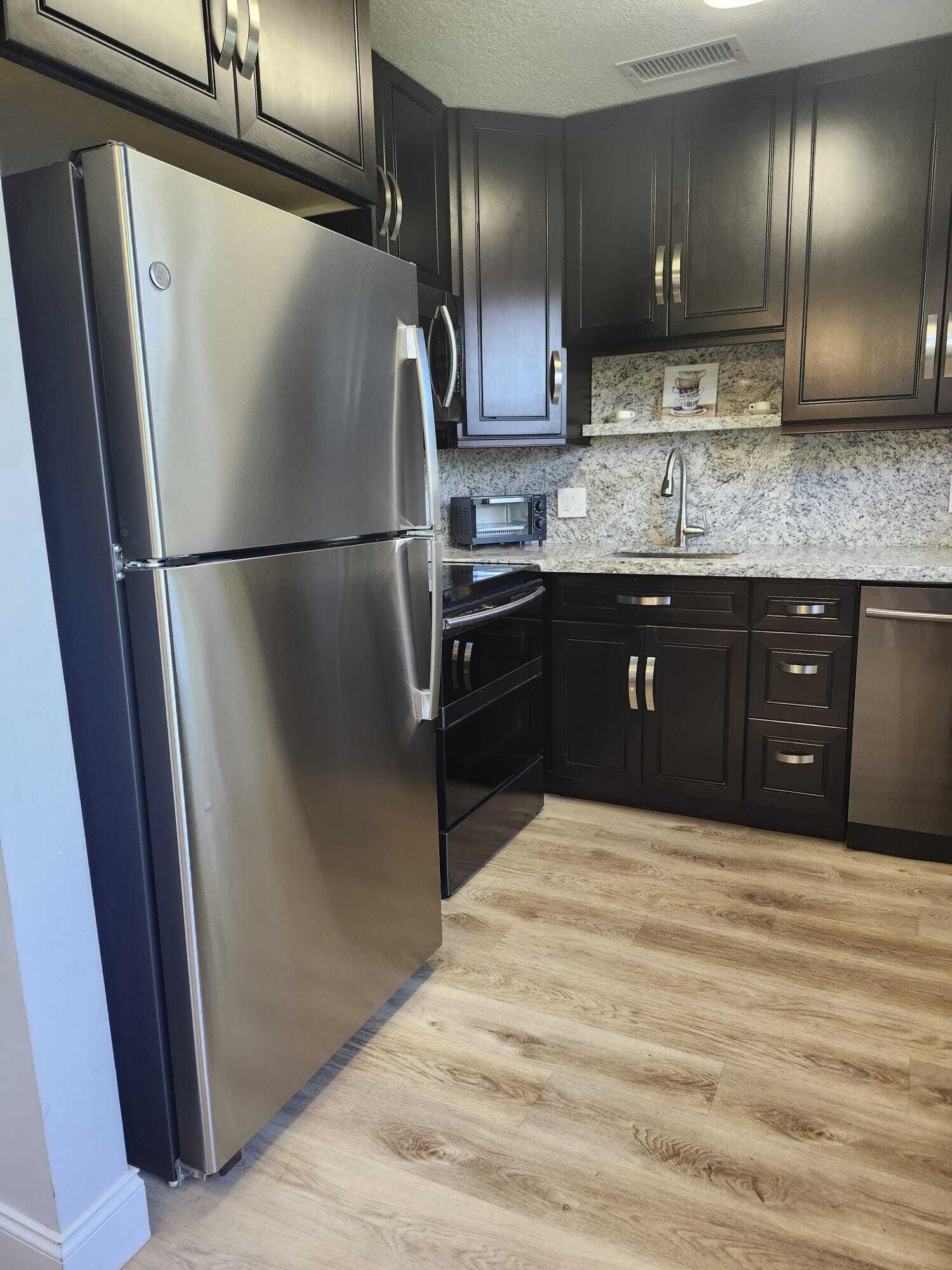 301 Farnham M 301 — photo 10