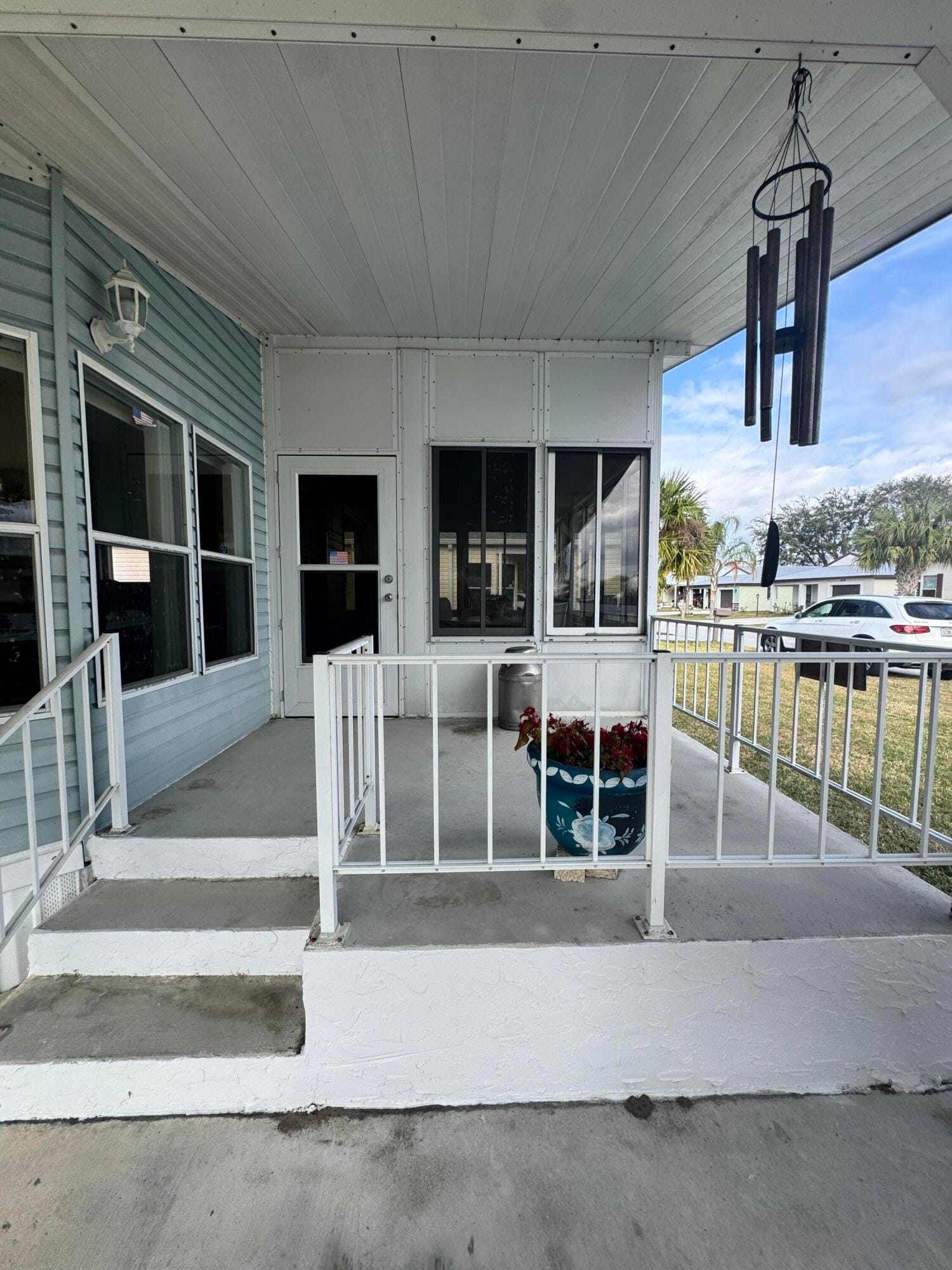 6539 Spanish Lakes Boulevard, Fort Pierce, FL 34951 photo 3