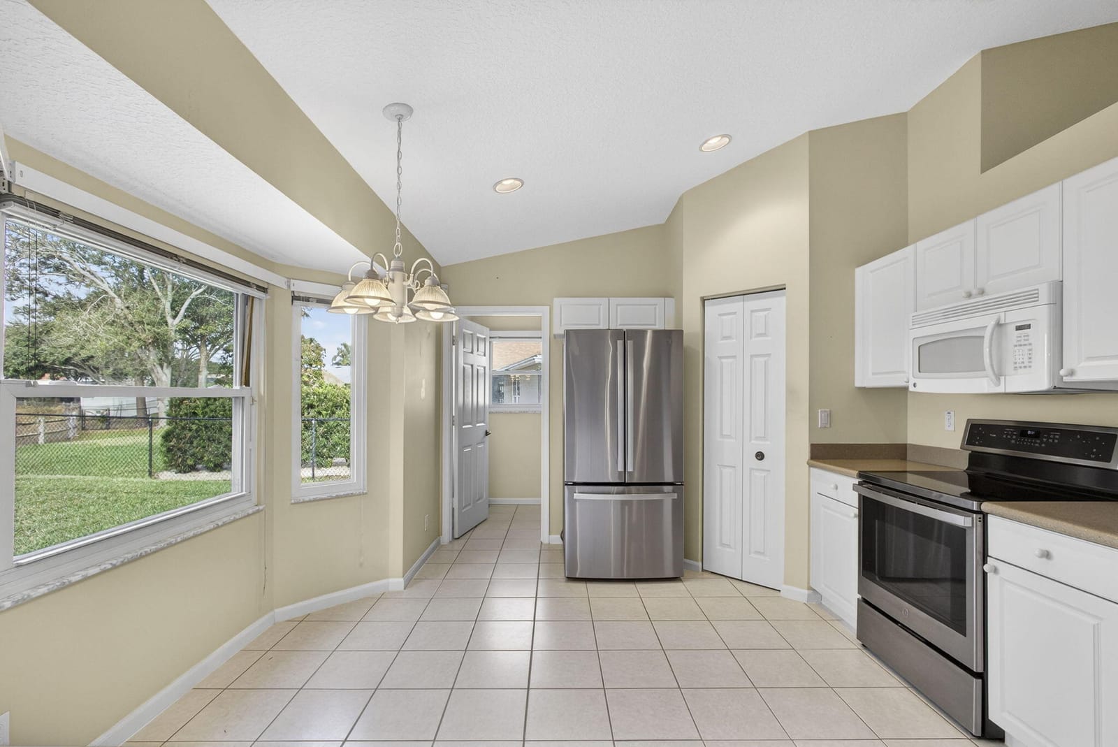 109 Monterey Way, Royal Palm Beach, FL 33411 photo 18