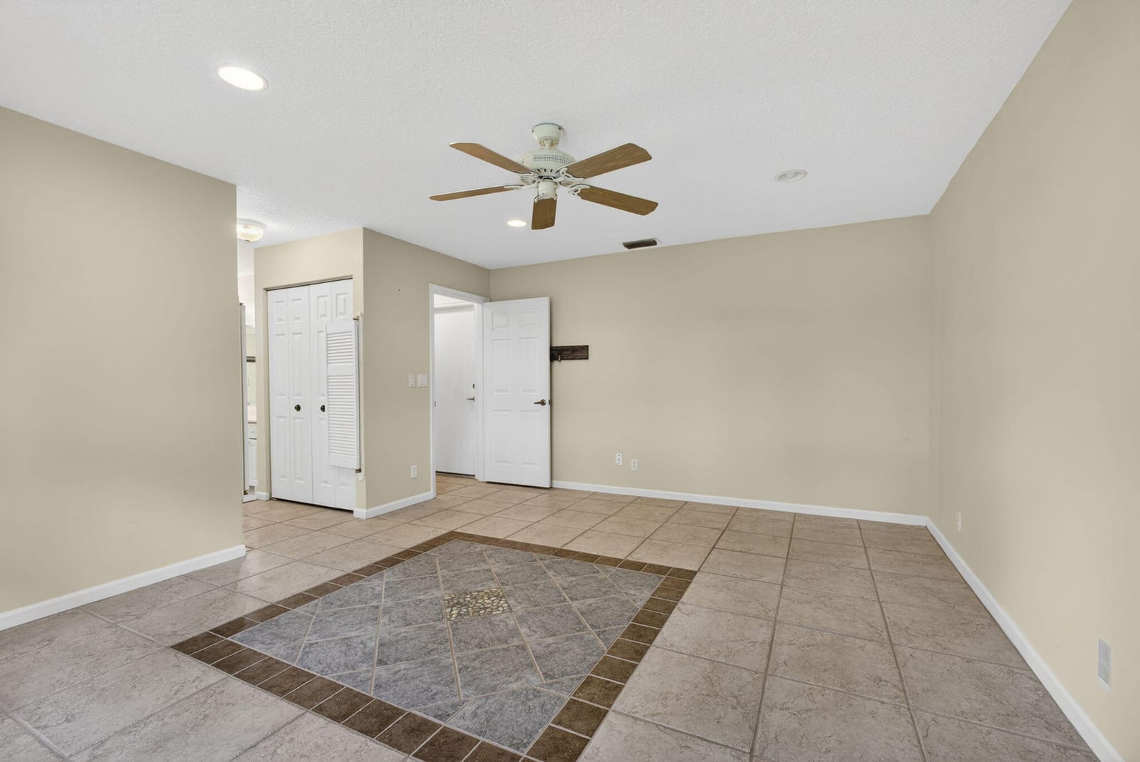 109 Monterey Way, Royal Palm Beach, FL 33411 photo 30