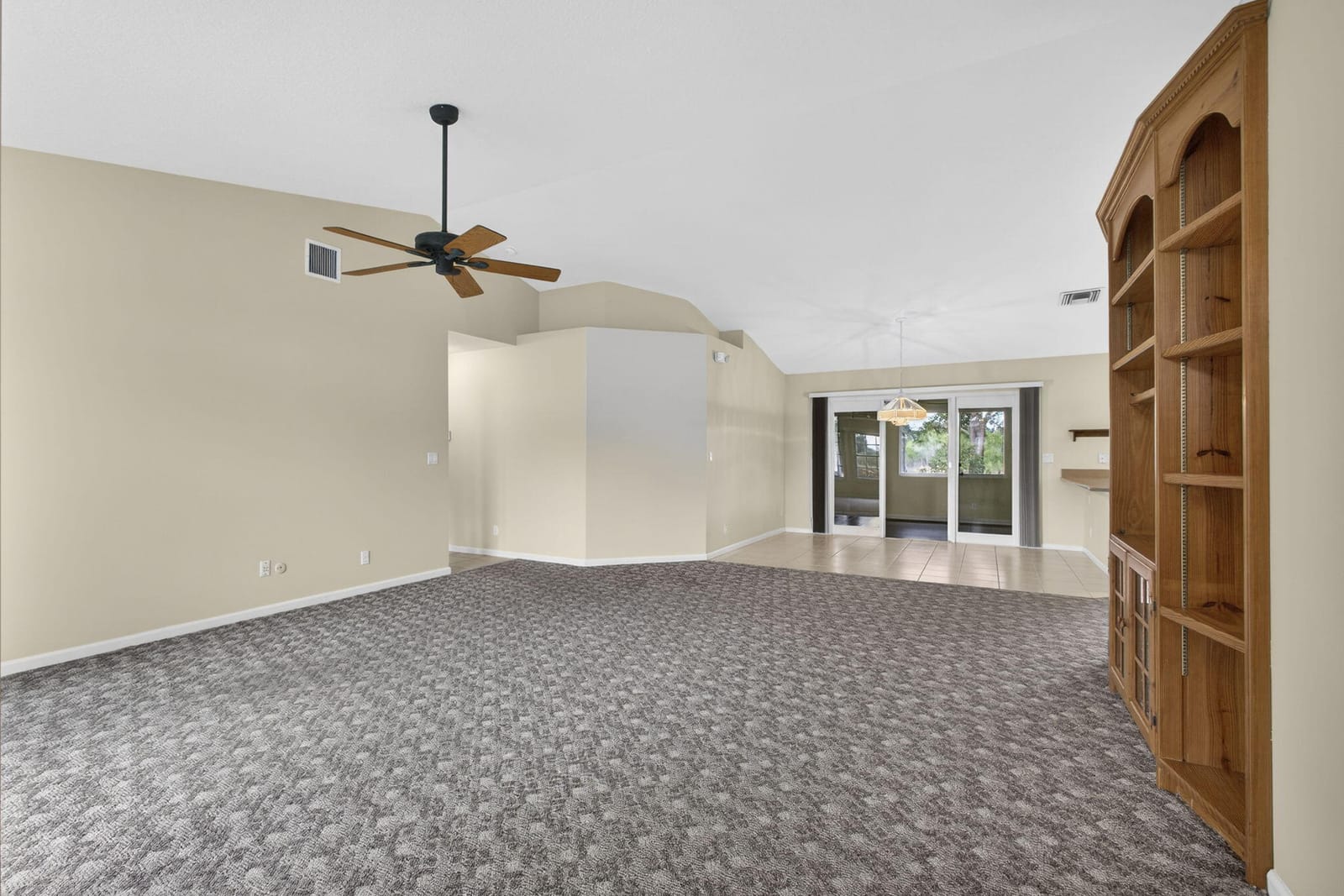 109 Monterey Way — photo 8