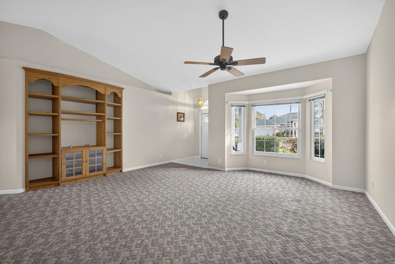 109 Monterey Way — photo 9