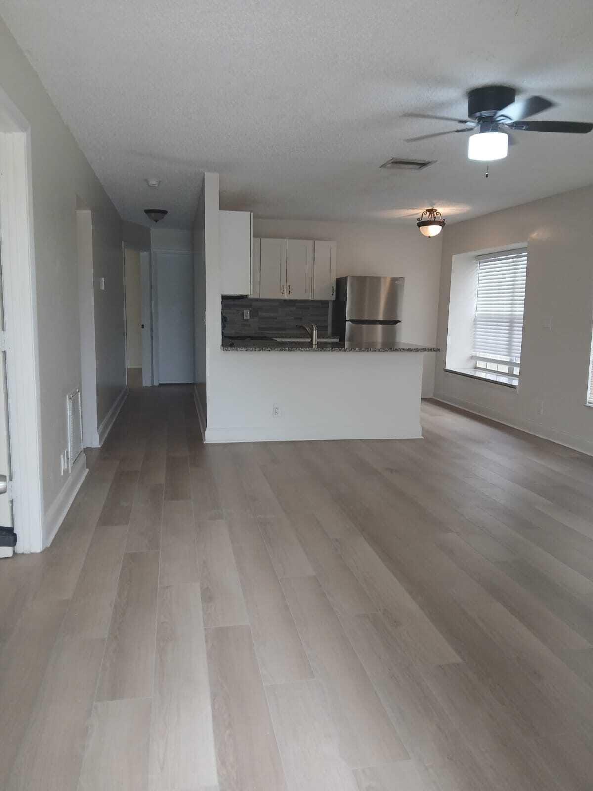 2634 W 28th Street — photo 4