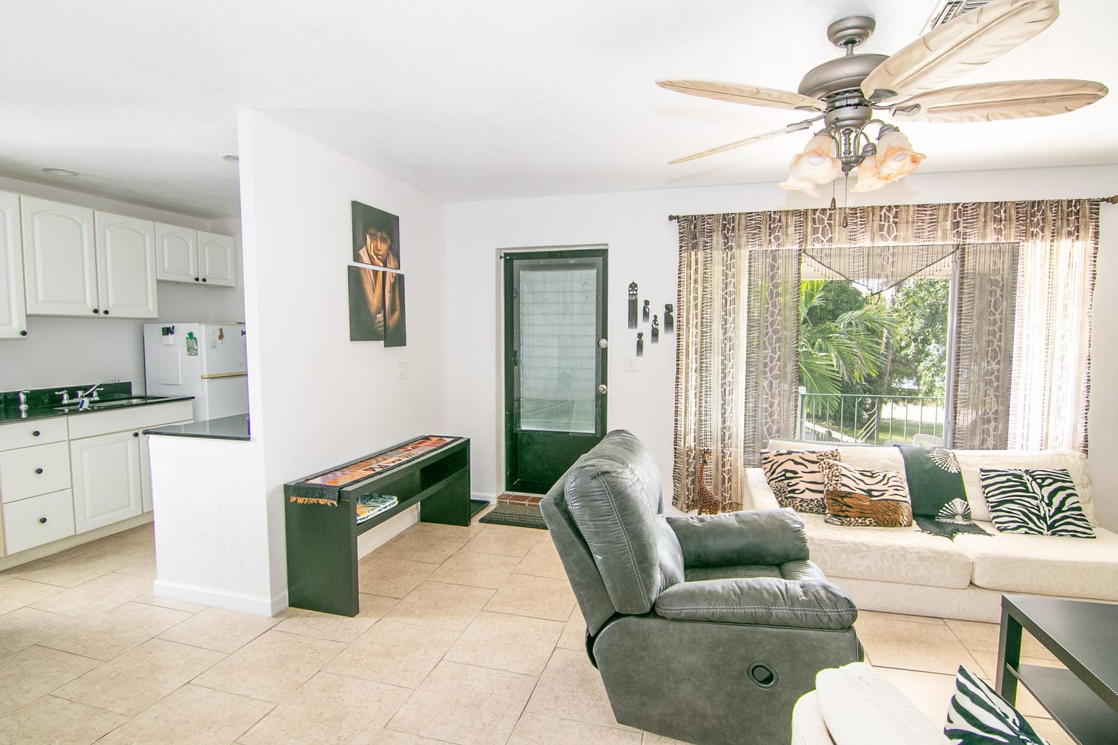 4056 Lake Osborne Drive 15 — photo 4