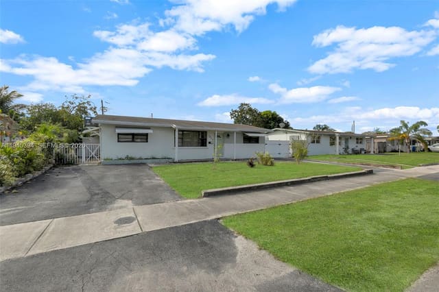 1310 NW 42nd Street, Oakland Park, FL 33309
