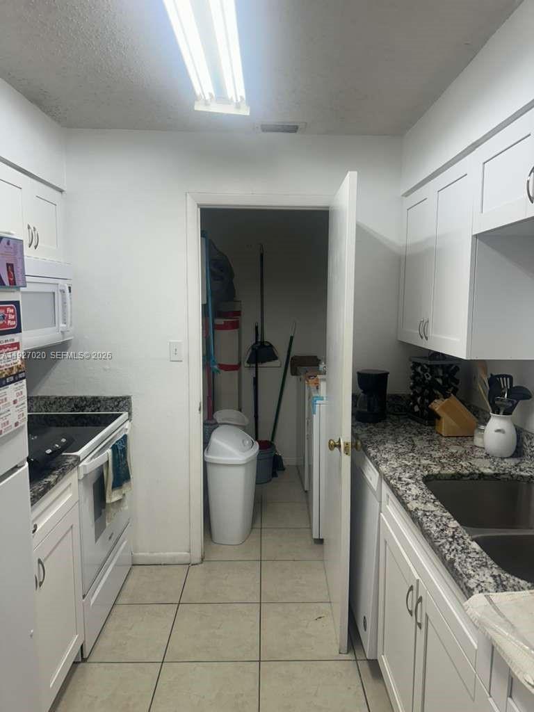 13287 Arbor Pointe Circle 304, Tampa, FL 33617, Tampa