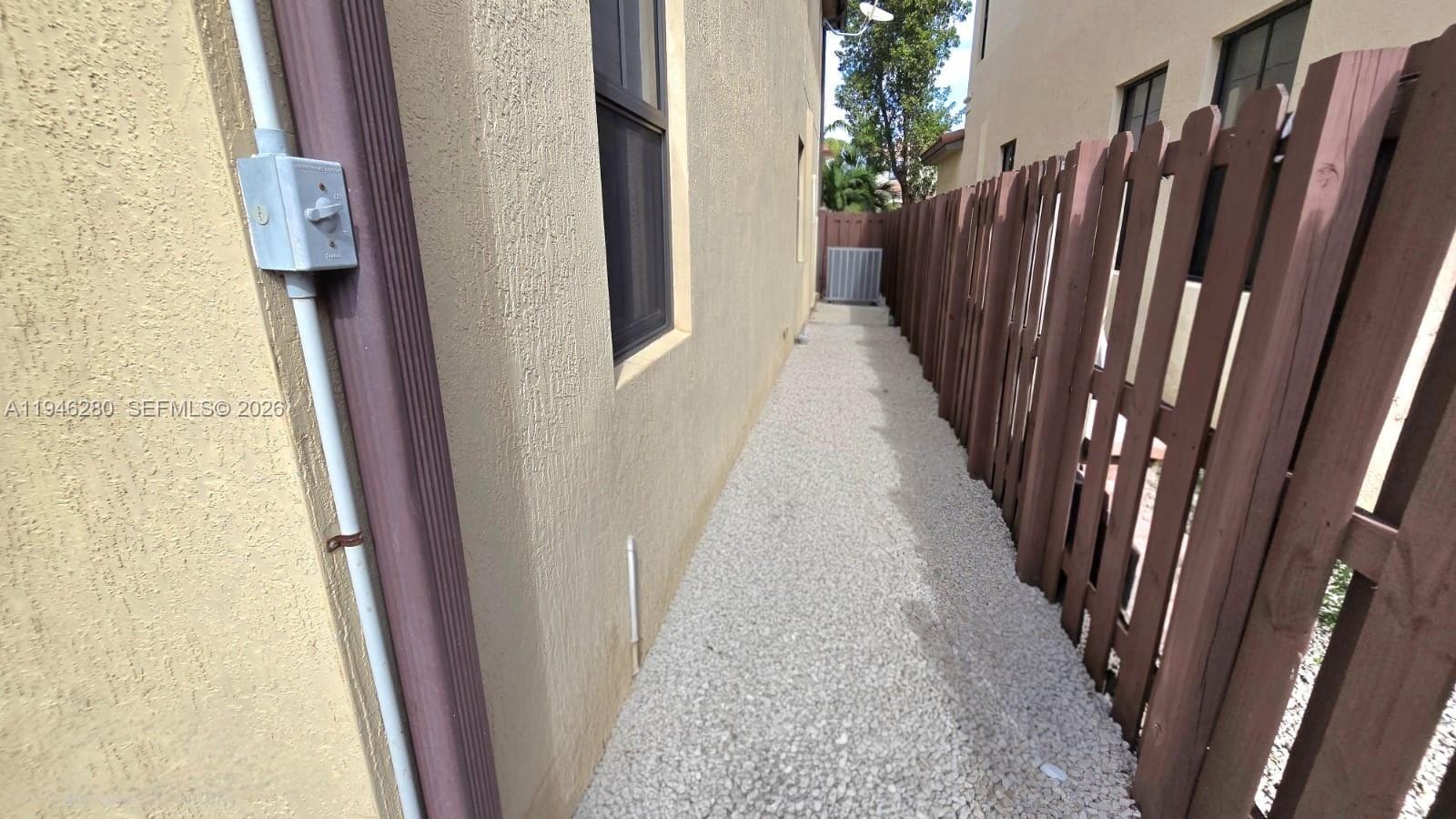 10032 NW 87th Terrace, Doral, FL 33178 photo 17