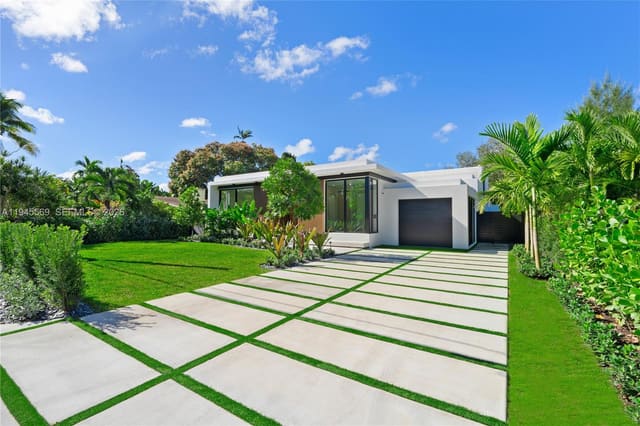 11636 NE 7th Avenue, sold in Griffing Biscayne Park Es, Biscayne Park, FL