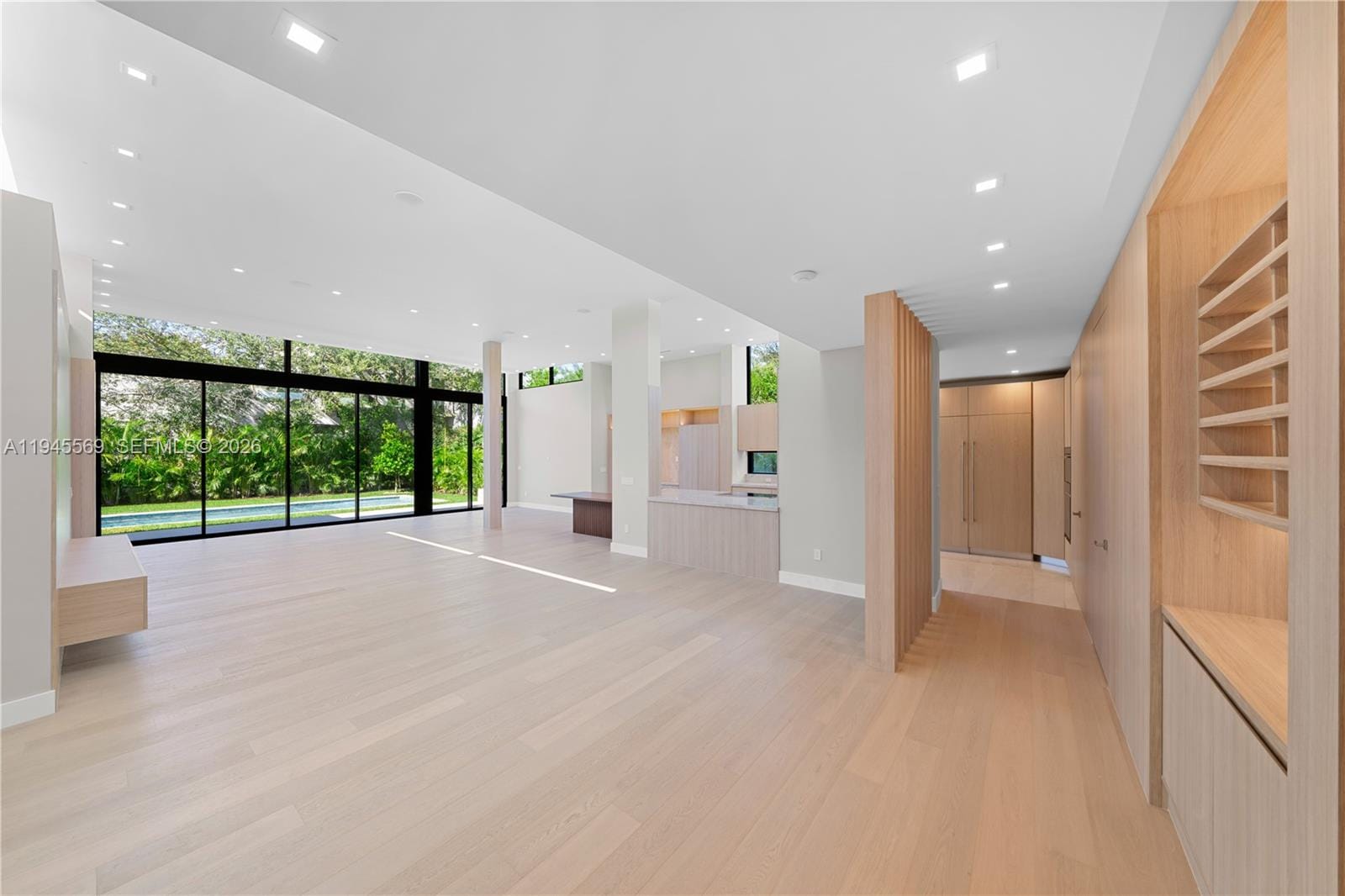 11636 NE 7th Avenue — photo 3