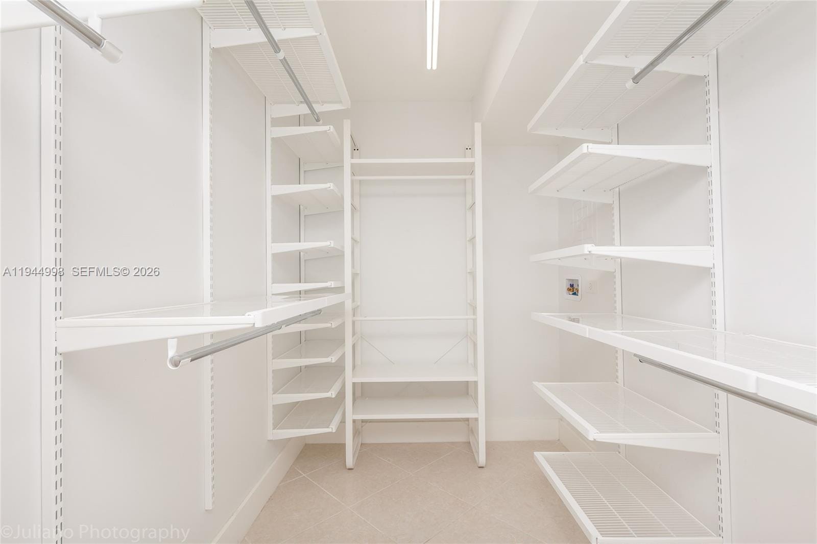 5555 Collins Avenue 9U, Miami Beach, FL 33140 photo 13