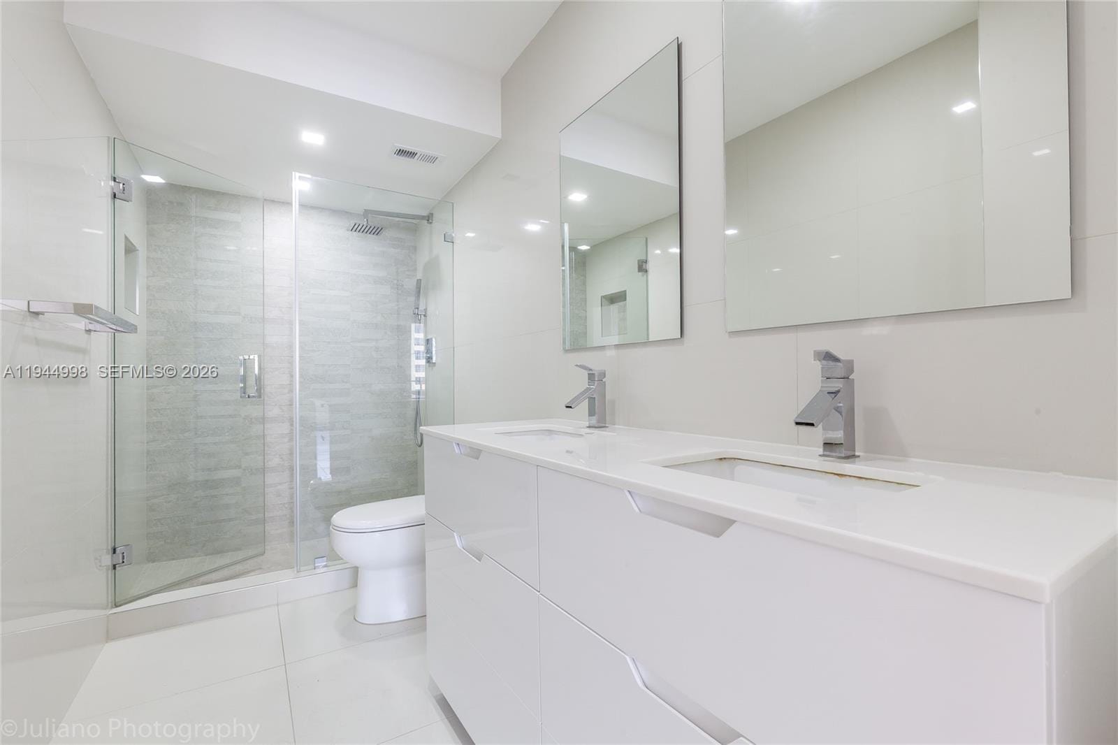 5555 Collins Avenue 9U — photo 9