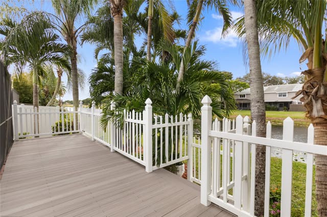 5207 SW 120th Avenue, sold in Flamingo Gardens-Tamarind, Cooper City, FL