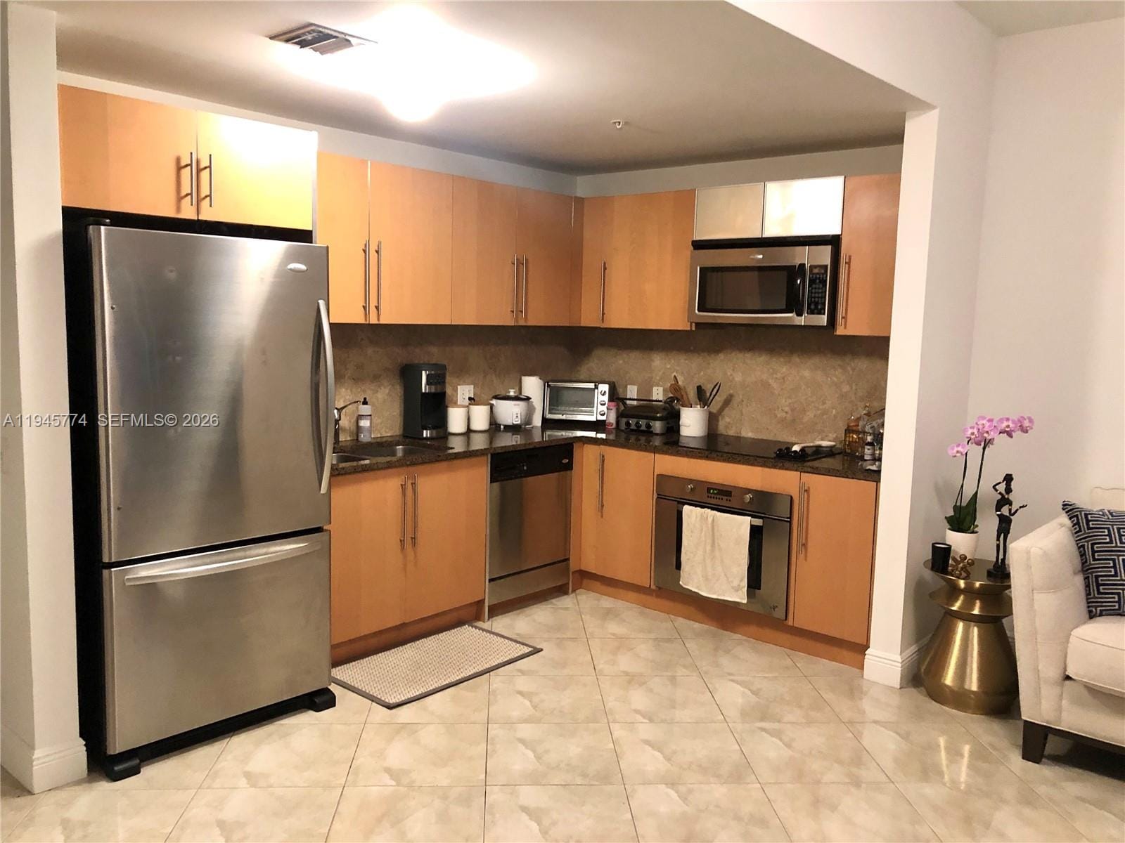 300 S Biscayne Boulevard T-1803 — photo 10