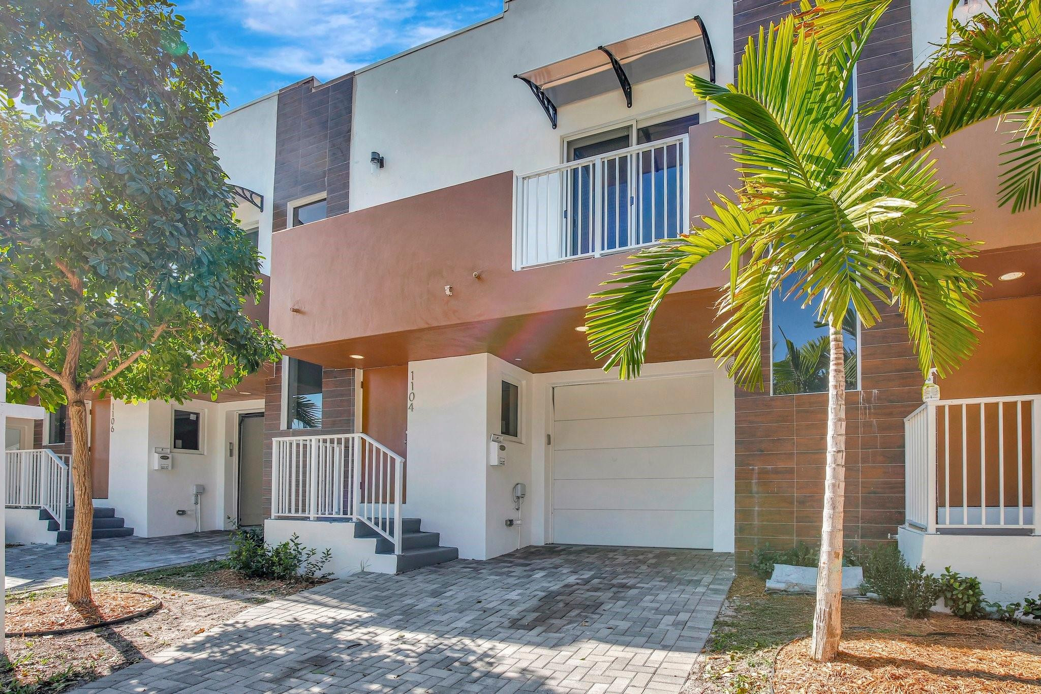 1104 S 20th Avenue, Hollywood, FL 33020, Hollywood