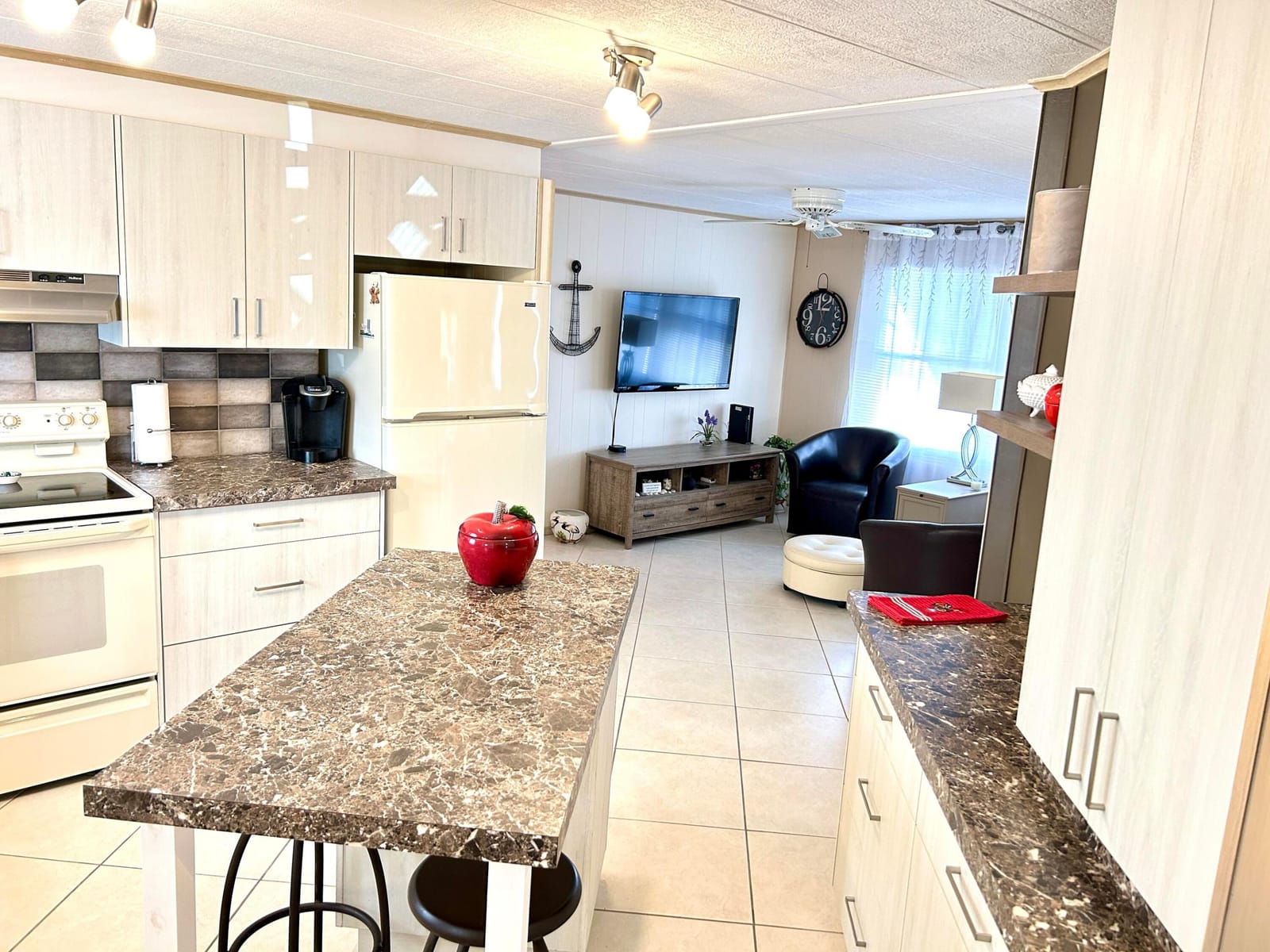 39012 Gayle Bay, Boynton Beach, FL 33436 photo 13