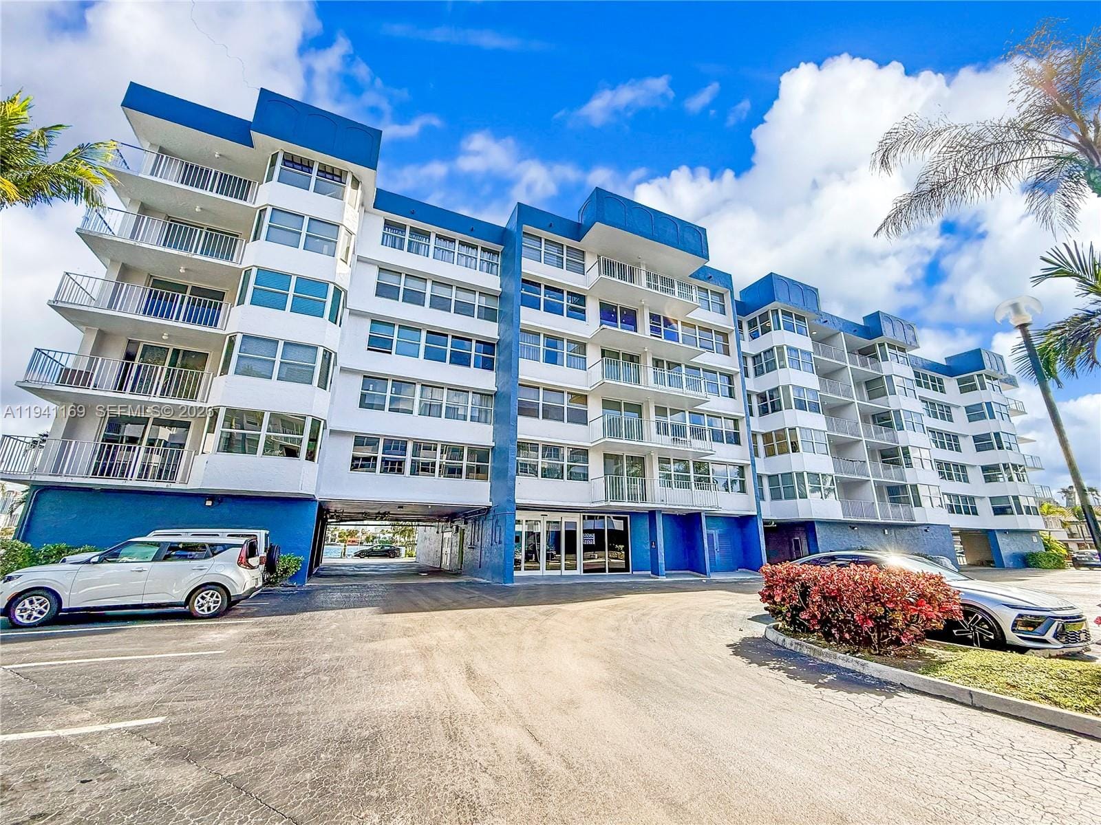 16570 NE 26th Avenue 2J, North Miami Beach, FL 33160 photo 13