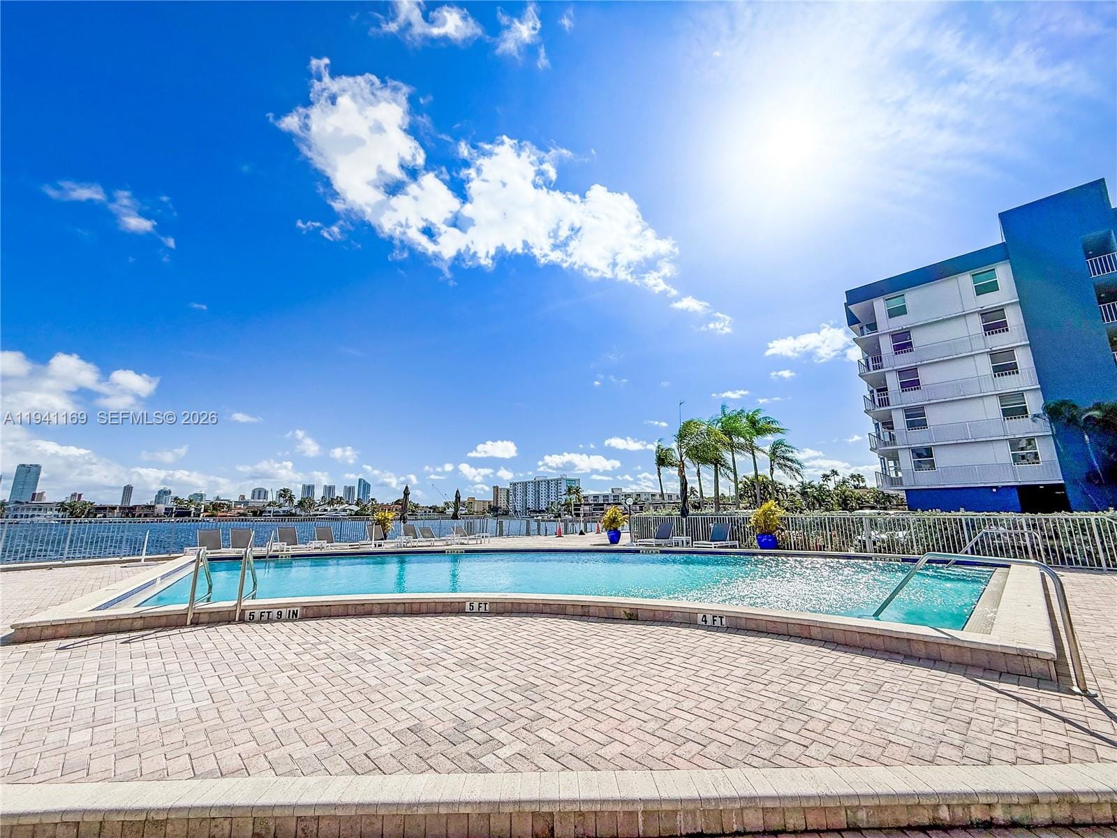16570 NE 26th Avenue 2J, North Miami Beach, FL 33160 photo 15