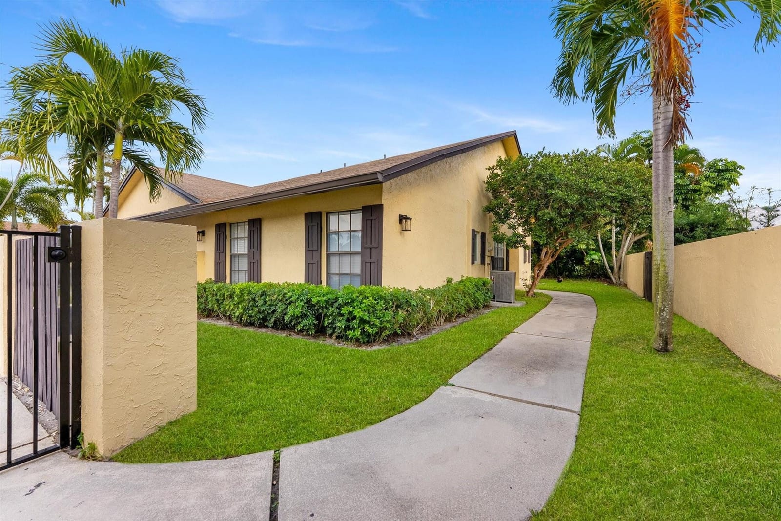 495 SW 28th Avenue, Delray Beach, FL 33445 photo 8