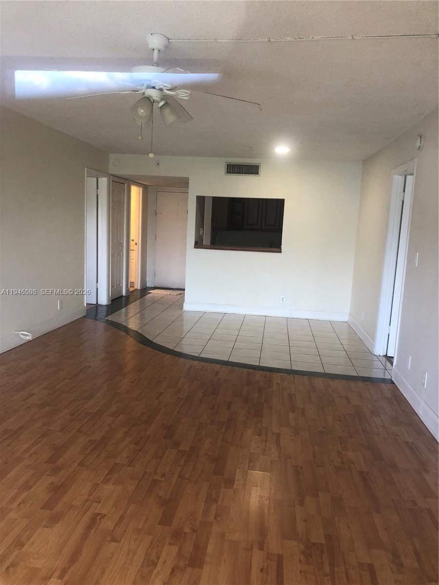 210 Lakeview Drive 207 — photo 5