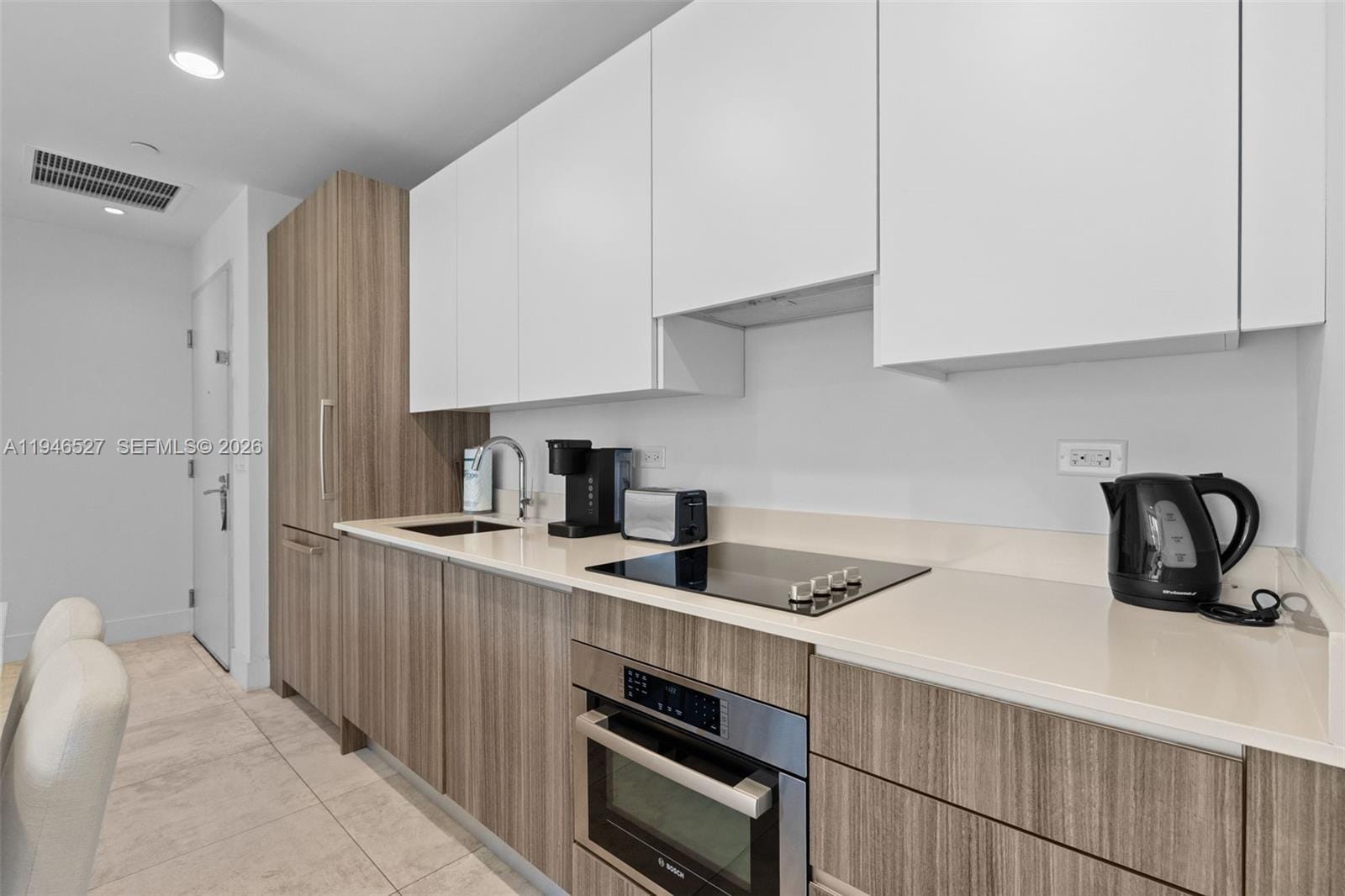 239 SW 9th Street 2304 — photo 8