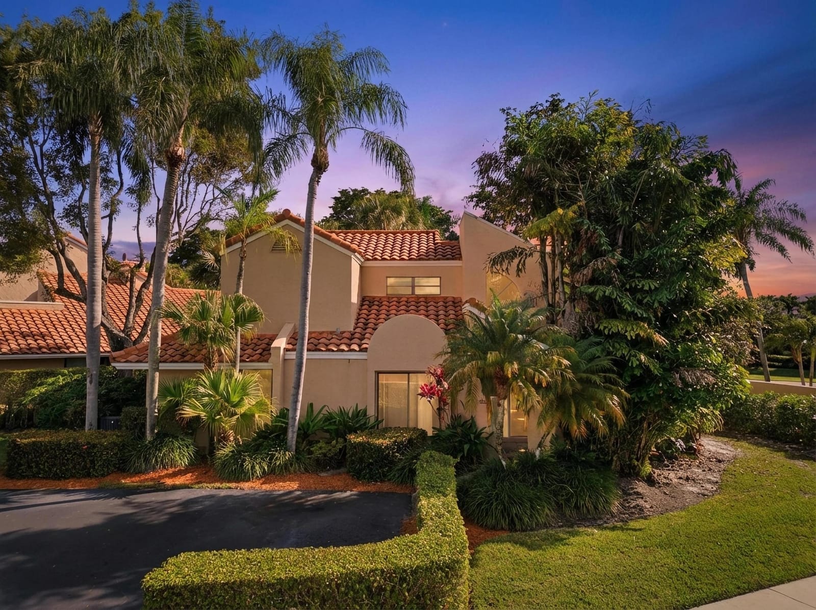 22511 Meridiana Drive — photo 12