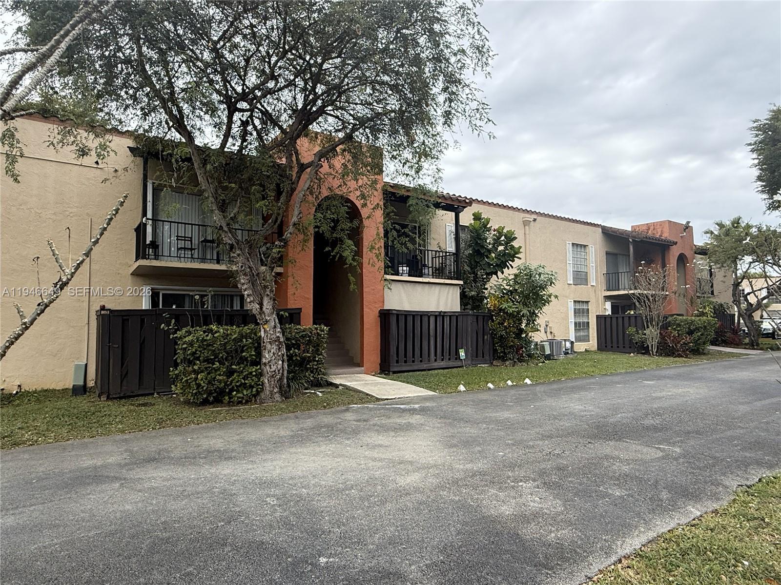 10822 N Kendall Drive S23, Miami, FL 33176, Miami