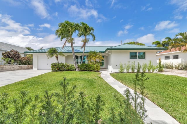 369 Franklin Road, sold in Broadmoor Sec 1, West Palm Beach, FL