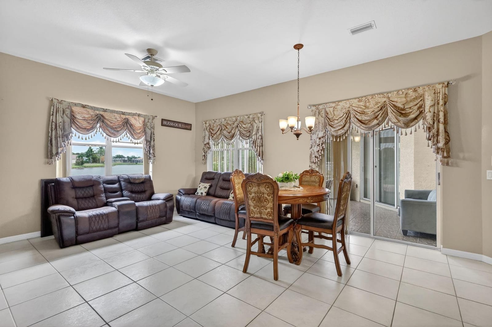 544 SW Lake Manatee Way — photo 9