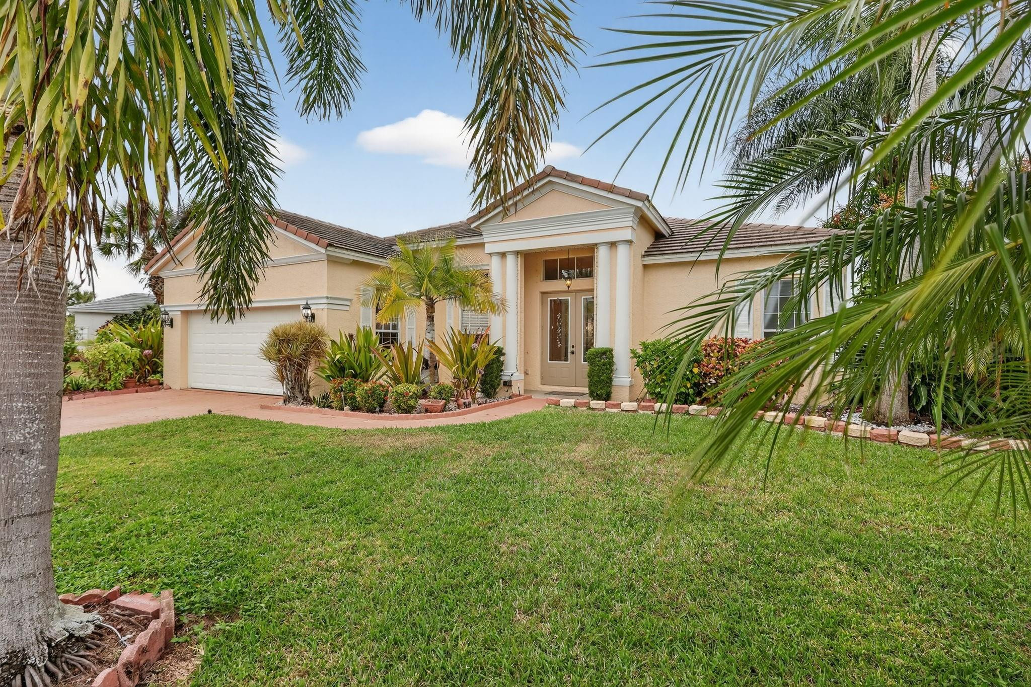 544 SW Lake Manatee Way, Port St. Lucie, FL 34986, Port St Lucie