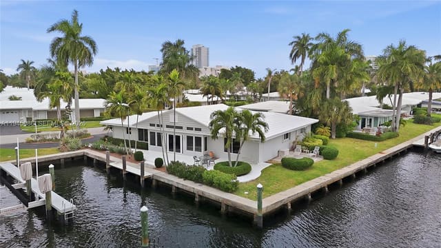 1431 S Ocean Boulevard 95, sold in Palm Club Co-Op, Lauderdale By The Sea, FL
